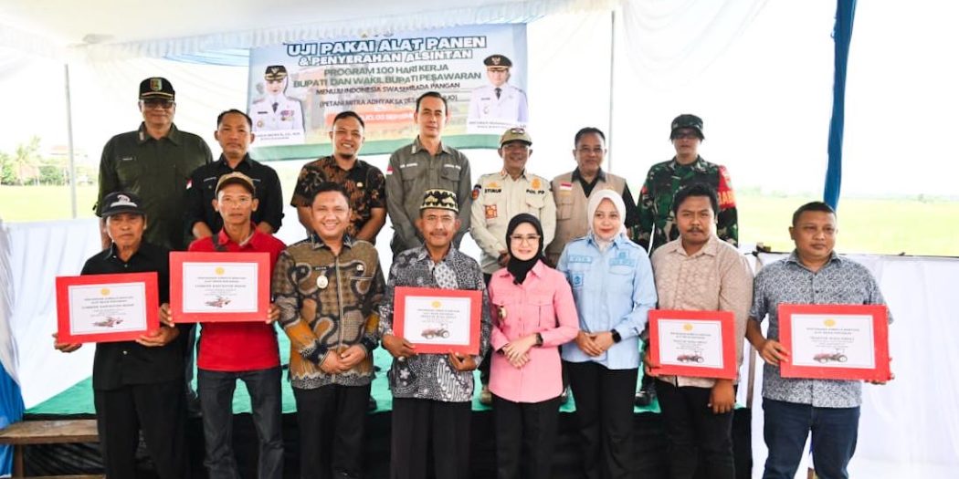 Dorong Produktivitas Pertanian, Bupati Nanda Indira Serahkan Bantuan Alsintan dan Tinjau Produksi Pupuk Organik