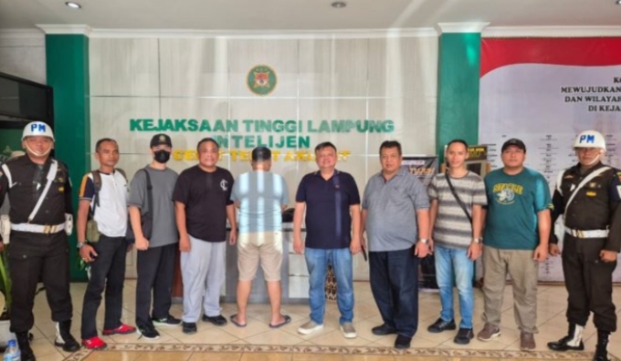 Diduga Korupsi Dana Desa 2018, Mantan Kades Mada Jaya Ditangkap Tim Gabungan Kejati dan Kejari Pesawaran