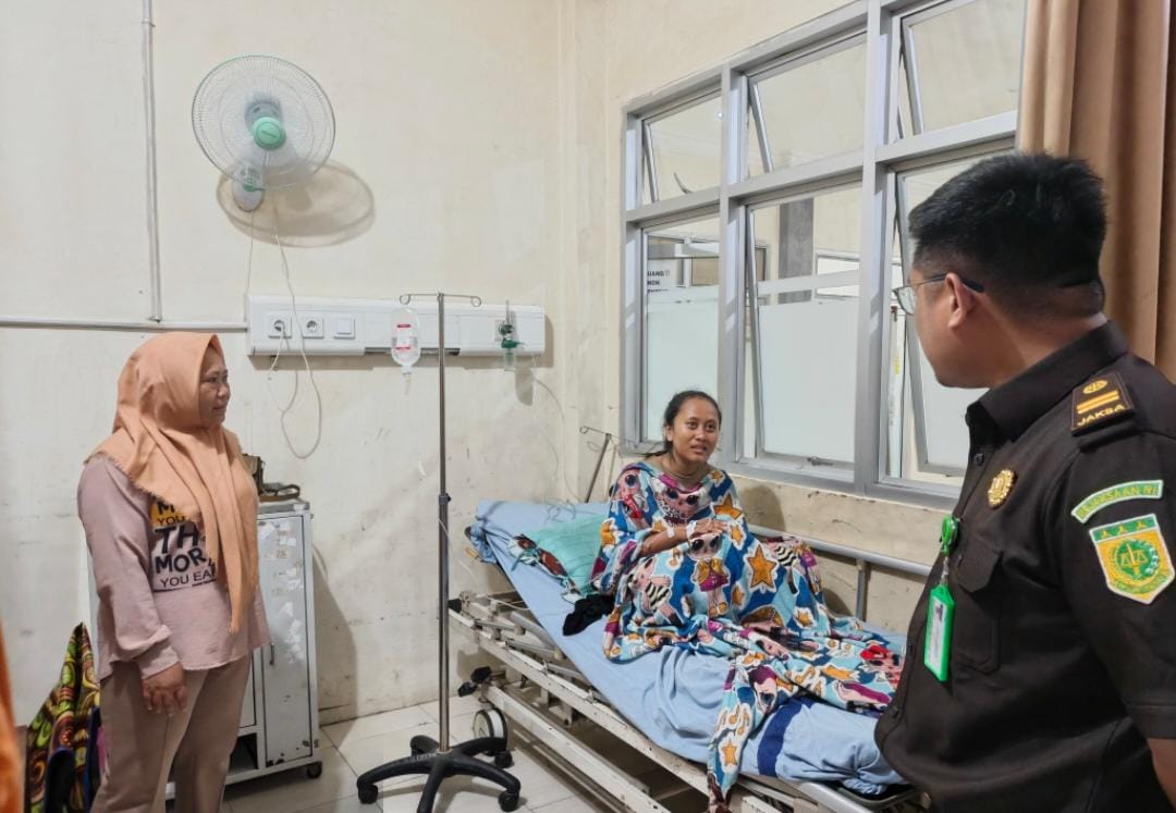 Kejari Lamteng Turun Langsung Tinjau Dugaan Keracunan di SMA Negeri 1 Punggur
