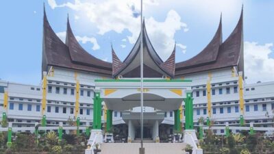 Mimpi Sekolah Rakyat di 50 Kota Karam: Lobi Kementerian Terjebak Dalam Ritual Formalitas