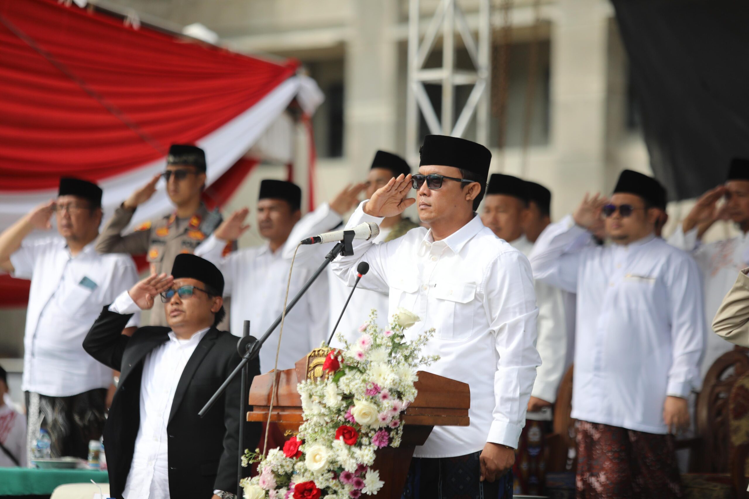 Bupati Ardito Wijaya Pimpin Upacara Hari Santri Nasional 2025 di Lampung Tengah
