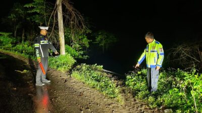 Kasat Lantas Pesisir Barat Imbau Pengemudi Waspada, Usai Truk Fuso Masuk Jurang di Jalan Lintas Barat