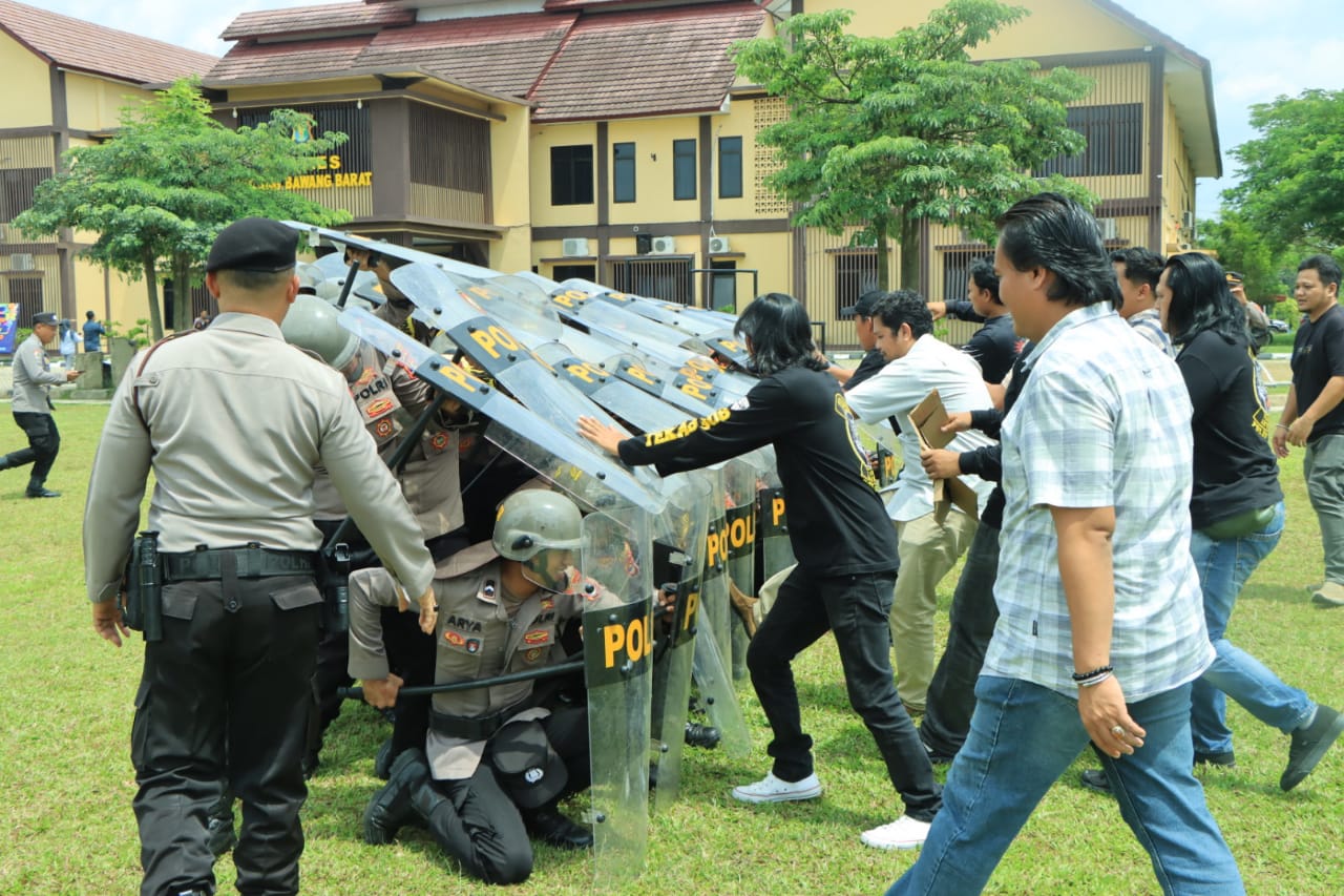 Tingkatkan Kemampuan dan Profesionalisme, Polres Tulang Bawang Barat Gelar Latihan Dalmas