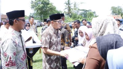 Bupati Ardito Dampingi Gubernur Lampung pada Wisuda Akbar Graduasi Mandiri KPM PKH dan HUT ke-4 Pasar PKH Terbanggi Besar