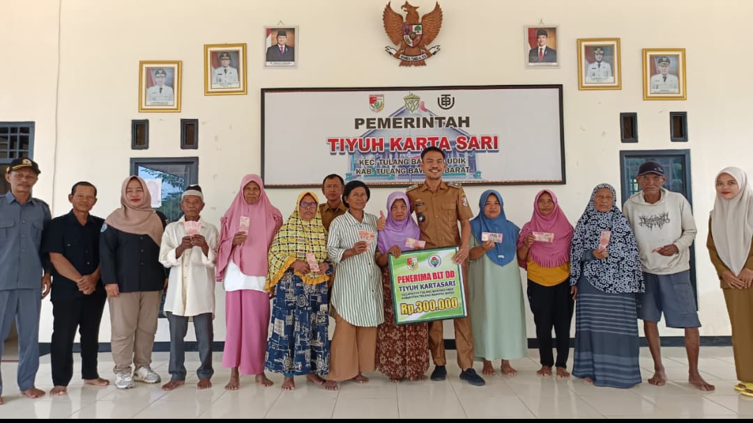 BLT-DD Tahap Akhir Desember 2025 Disalurkan untuk 12 KPM Lansia di Tiyuh Karta Sari