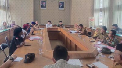 Ketua Komisi I Lucken Felario Tegaskan Akan Kawal Persoalan Perizinan Dua PT di Kampung Terbangi Besar Hingga Tuntas