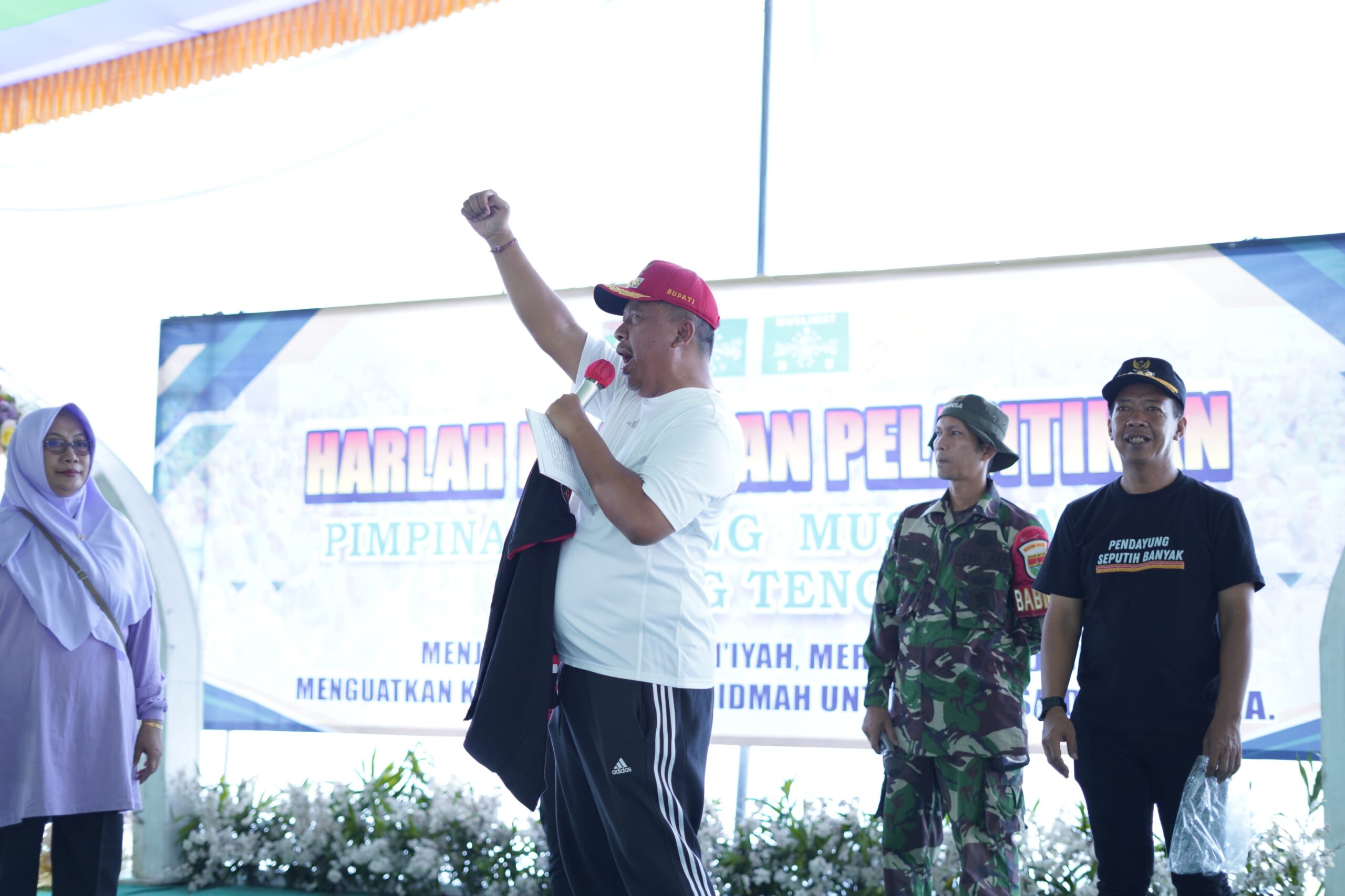 Plt Bupati I Komang Koheri Hadiri Senam Bersama Harlah ke-80 Muslimat NU di Lampung Tengah