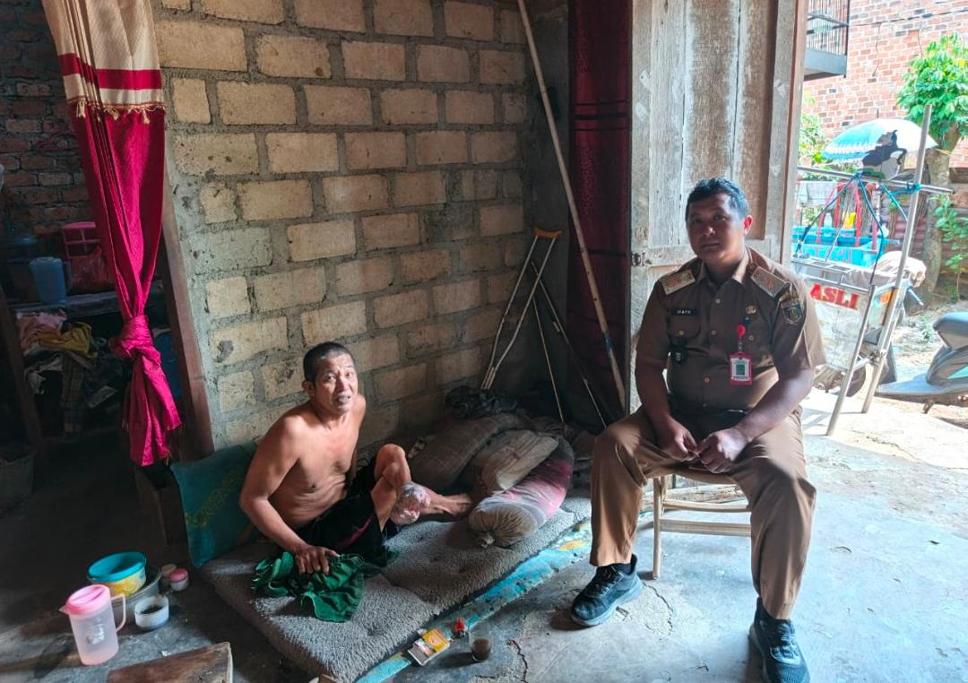 Lurah Bandar Jaya Timur Gerak Cepat Bantu Warga Butuh Amputasi, BPJS Sempat Terkendala