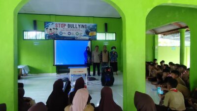 LPA Lampung Tengah Tutup Rangkaian MPLS 2026 dengan Edukasi Bahaya Perundungan di SMPN 2 Bandar Surabaya LPA Lampung Tengah Tutup Rangkaian MPLS 2026 dengan Edukasi Bahaya Perundungan di SMPN 2 Bandar Surabaya