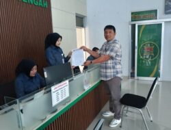Hidayat Laporkan Dugaan Penyimpangan Dana BOS SDN 1 Rama Klandungan ke Kejari Lamteng